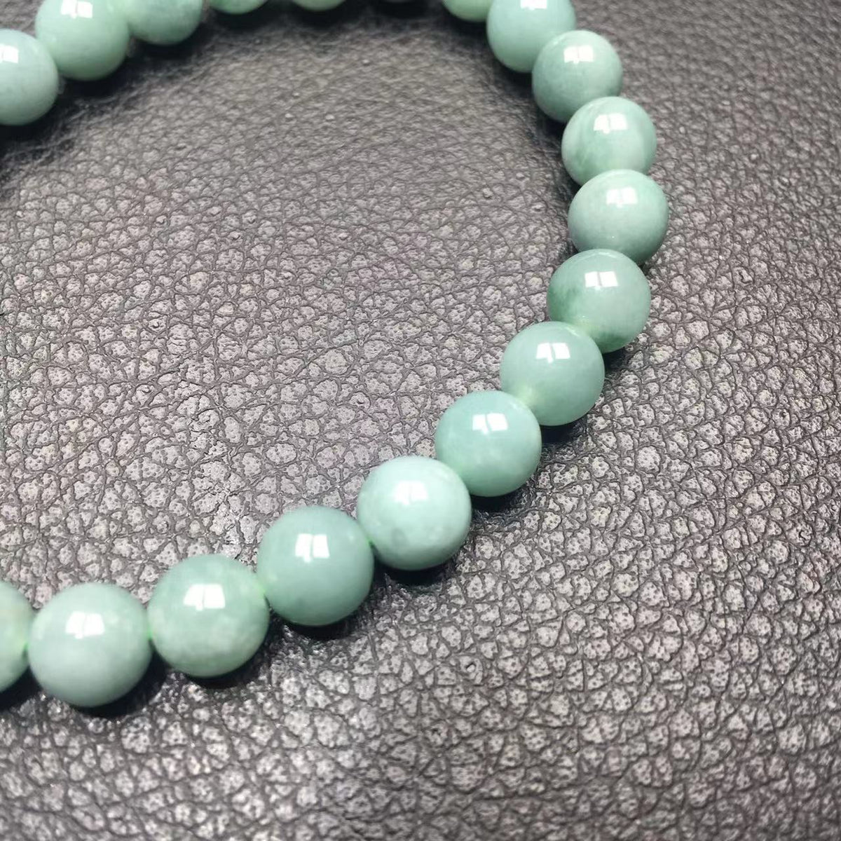 Hetian jade gradient apple green color bracelet
