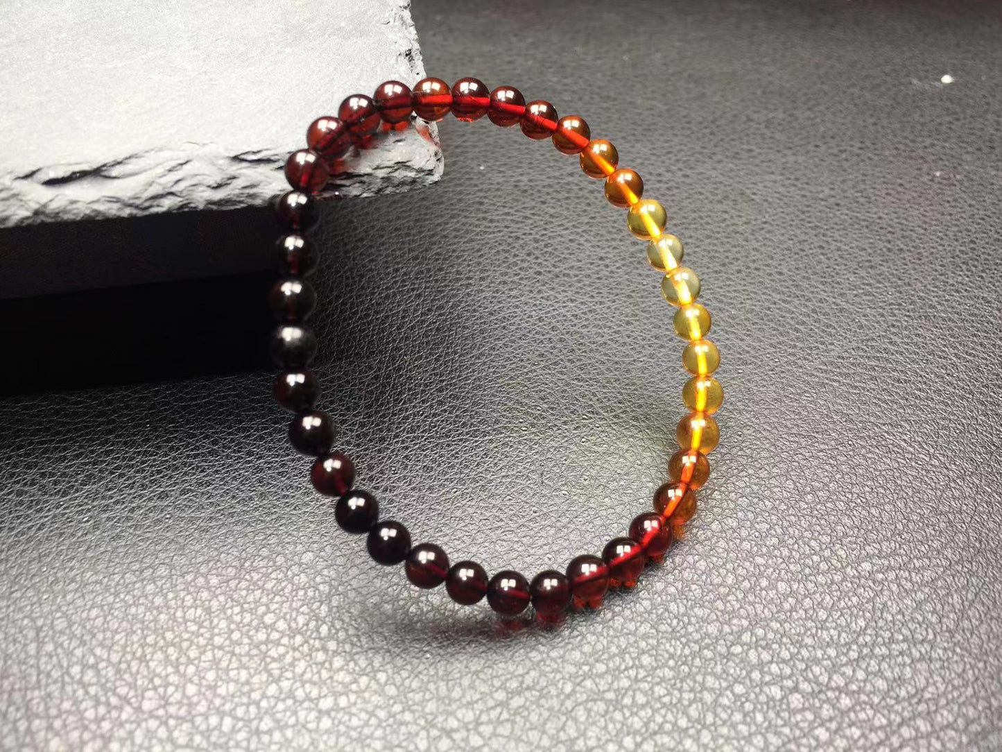 Gradient amber bracelet  set of 3 pcs-渐变琥珀手串3条