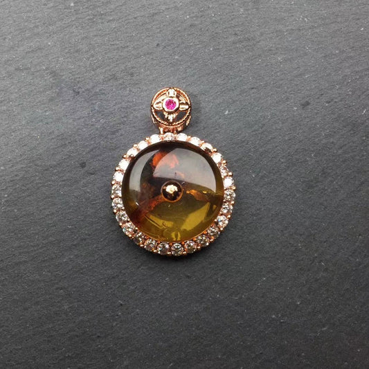 Amber inlaid pendant-琥珀镶嵌吊坠