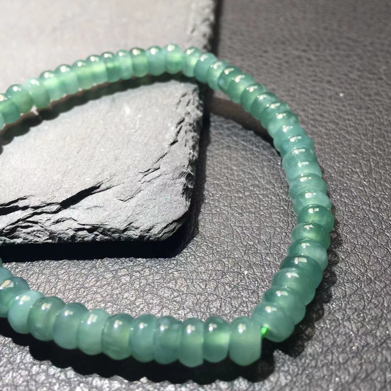 Guatemala Blue water jadeite abacus bracelet-危料蓝水翡翠算盘珠手串