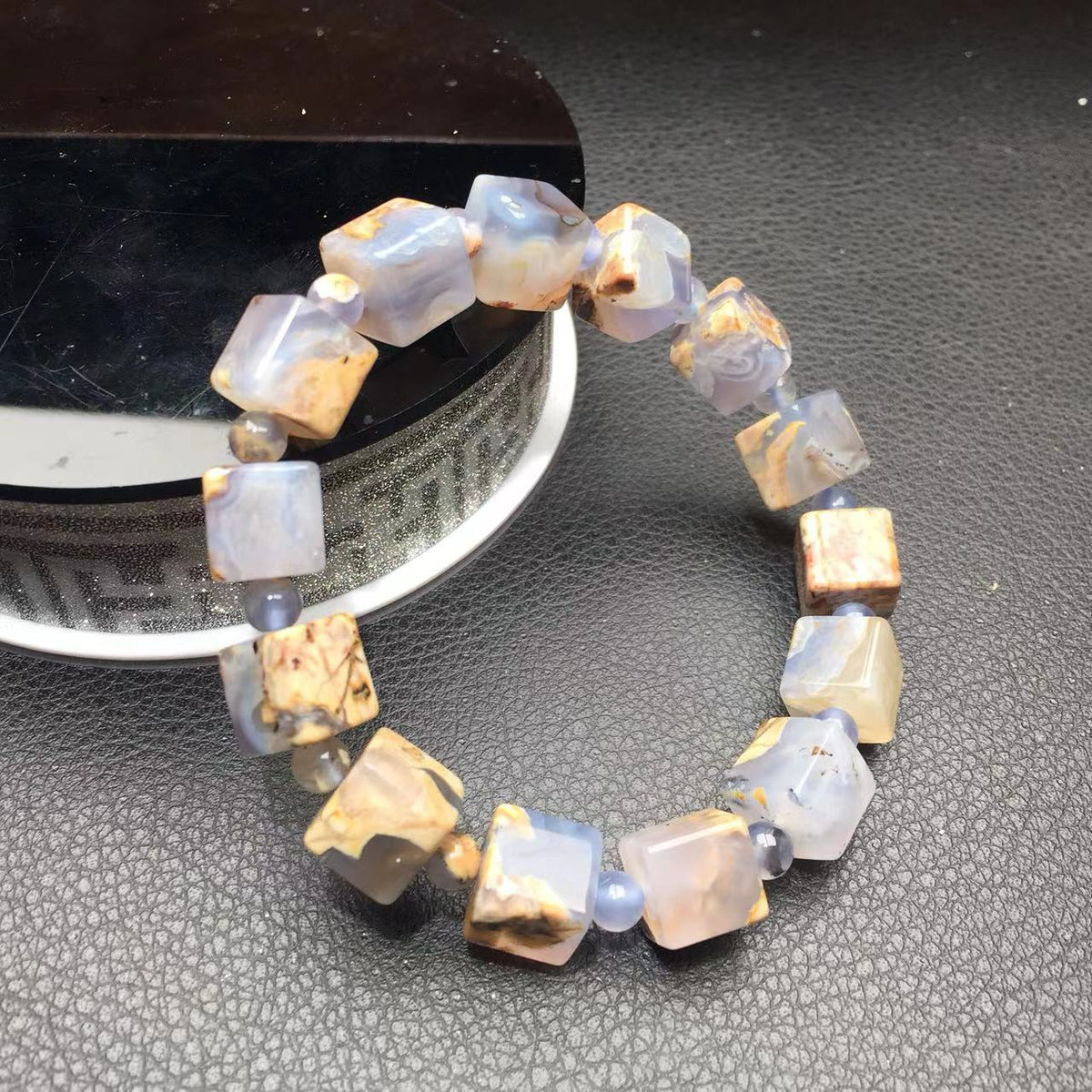blue color lace agate cube bracelet 玛瑙手串