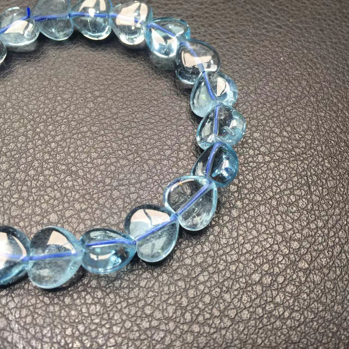 Clear Blue Topaz heart bracelet -蓝托帕石爱心手串